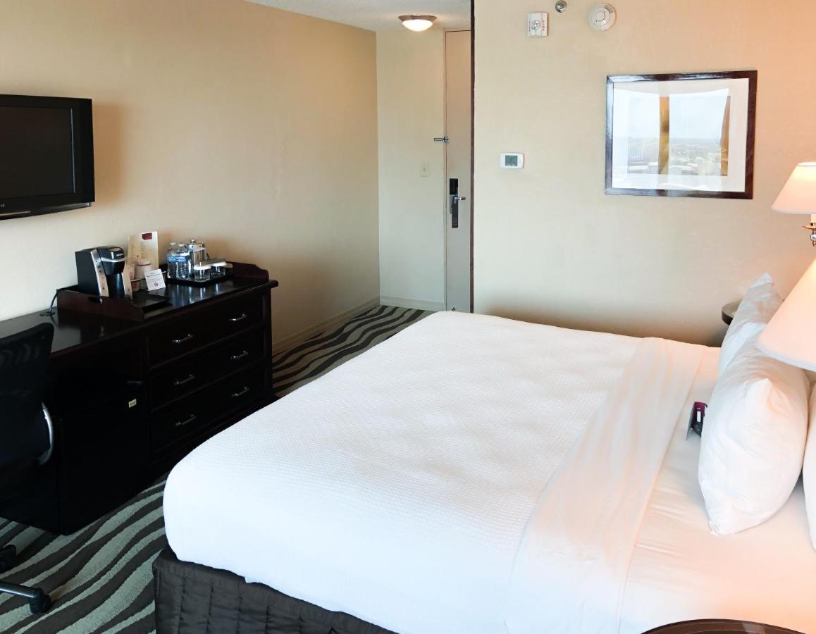Fort Pontchartrain Detroit, A Wyndham Hotel Экстерьер фото